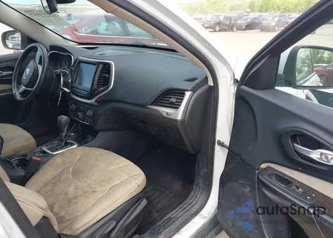 2015 Jeep Cherokee Latitude из США, поврежденный, VIN 1C4PJMCS3FW557734